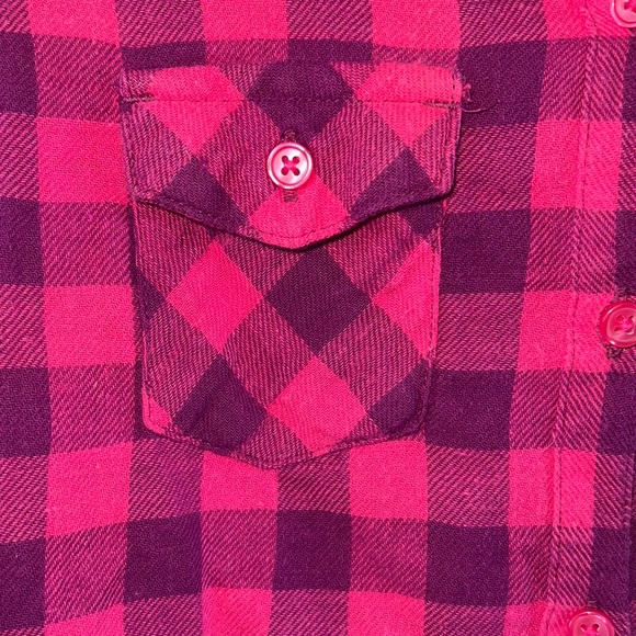 Cherokee Purple and Pink Plaid Button Up Size 7/8 - Picture 4 of 4